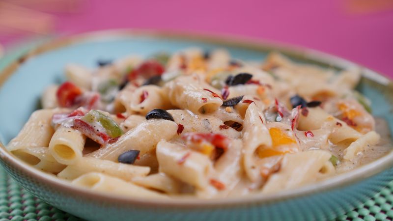 Southern Creamy Mac and Cheese side